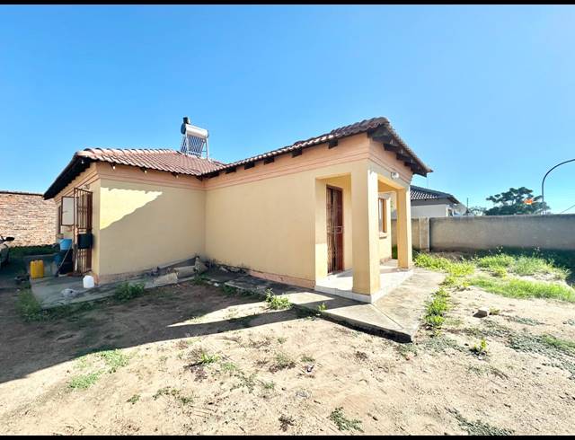 3 BEDROOM HOUSE FOR SALE IN IVY PARK